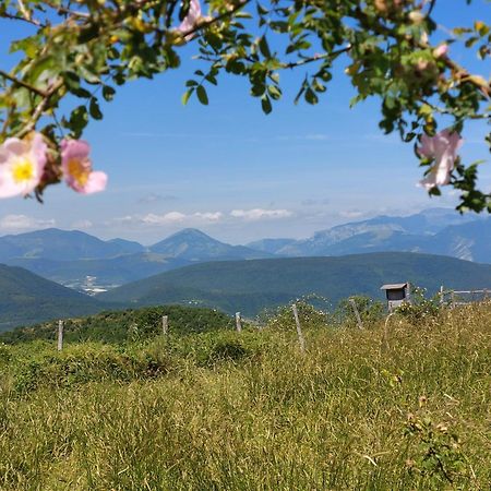 B&B Fonte Fresca Fabriano Bagian luar foto